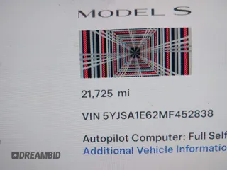 2021 Tesla Model S Plaid z VIN 5YJSA1E62MF452838, wystawiony jako IAAI lot #42726183 z przebiegiem 21 725 mil mil oraz . Historia ofert i sprzedaży dostępna na DreamBid. Obrazek 7.