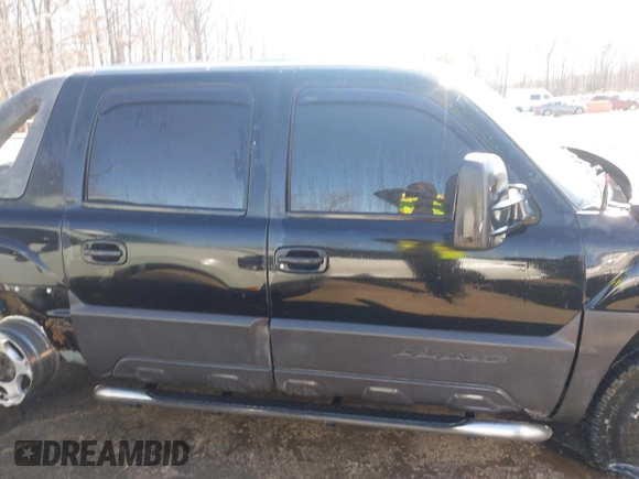 2003 Chevrolet Avalanche z VIN 3GNEK13T23G151831, wystawiony jako IAAI lot #41769769 z przebiegiem 207 010 mil mil oraz . Historia ofert i sprzedaży dostępna na DreamBid. Obrazek 13.