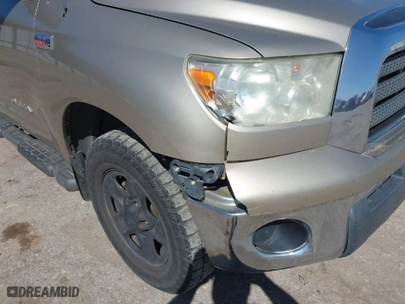 2007 Toyota Tundra SR5 with VIN 5TFBV54167X024430, listed as a IAAI auction lot 41776878 with 172,980 mi miles. Bid and sale history available at carsss.com. Image 6.