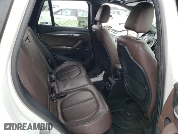 2017 BMW X1 xDrive28i with VIN WBXHT3C38H5F72259, listed as a Copart auction lot 37205783 with 47,812 mi miles. Bid and sale history available at carsss.com. Image 10.