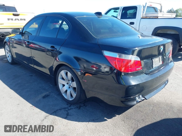 2007 BMW 5 Series 530i with VIN WBANE73517CM44520, listed as a IAAI auction lot 41840677 with 159,409 mi miles. Bid and sale history available at carsss.com. Image 3.