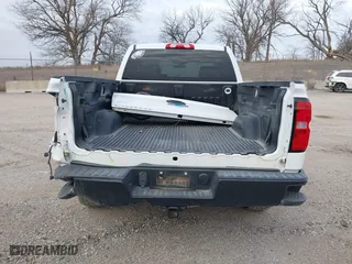 2018 Chevrolet Silverado 1500 Work Truck with VIN 1GCVKNEC7JZ121282, listed as a IAAI auction lot 41259105 with 82,746 mi miles. Bid and sale history available at carsss.com. Image 17.