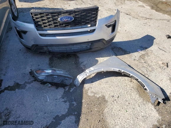 2019 Ford Explorer Sport with VIN 1FM5K8GT3KGB41679, listed as a Copart auction lot 52753815 with 98,213 mi miles and Non Repairable. Bid and sale history available at carsss.com. Image 13.
