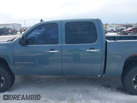 2009 Chevrolet Silverado 1500 LT with VIN 2GCEK233591134697, listed as a IAAI auction lot 41716904 with 211,681 mi miles and . Bid and sale history available at DreamBid. Image 14.