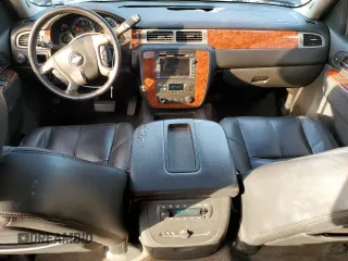 2011 Chevrolet Suburban LT with VIN 1GNSCJE03BR158949, listed as a Copart auction lot 86260394 with 197,012 mi miles and Salvage Title. Bid and sale history available at carsss.com. Image 8.