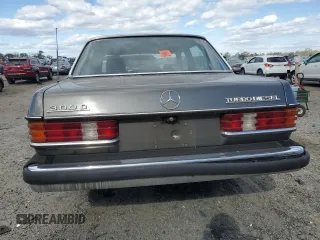 1984 Mercedes-Benz 300 with VIN WDBAB33A3EA157882, listed as a Copart auction lot 76098034 with 185,136 mi miles and Clean Title. Bid and sale history available at carsss.com. Image 6.