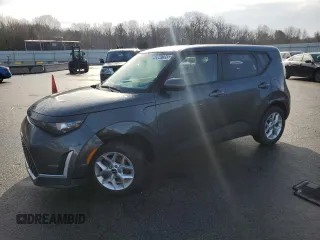 2024 Kia Soul LX with VIN KNDJ23AU8R7907813, listed as a Copart auction lot 49847355 with 31,092 mi miles and Clean Title. Bid and sale history available at carsss.com. Image 1.