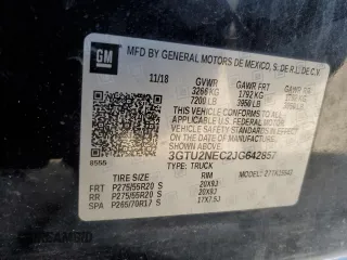 2018 GMC Sierra 1500 SLT z VIN 3GTU2NEC2JG642857, wystawiony jako Copart lot #42511525 z przebiegiem Nie podano mil oraz Szkoda całkowita • Salvage title. Historia ofert i sprzedaży dostępna na DreamBid. Obrazek 14.