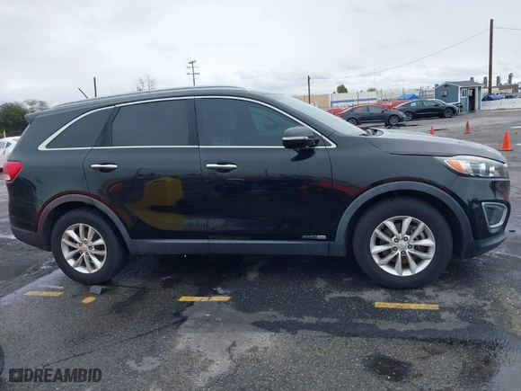 2016 Kia Sorento LX with VIN 5XYPGDA51GG132183, listed as a IAAI auction lot 41804837 with 111,011 mi miles. Bid and sale history available at carsss.com. Image 13.