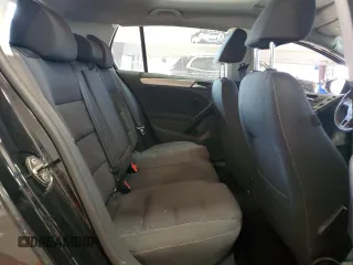 2011 Volkswagen Golf с VIN WVWDB7AJ0BW180480, выставлен на аукционе Copart как лот 53612765 с пробегом 52 836 миль миль и Списание • Salvage title. История ставок и продаж доступна на DreamBid. Изображение 10.