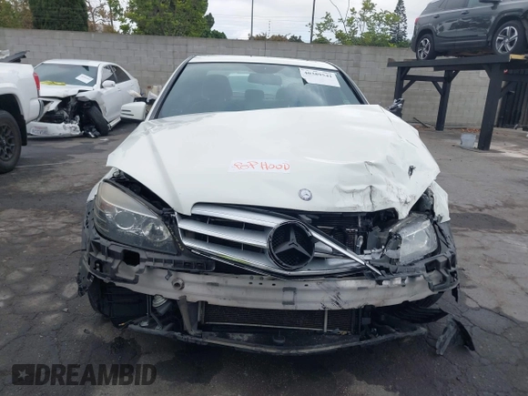2011 Mercedes-Benz C 300 Sport с VIN WDDGF5EBXBR146530, выставлен на аукционе IAAI как лот 40389541 с пробегом 108 831 миль миль и . История ставок и продаж доступна на DreamBid. Изображение 12.
