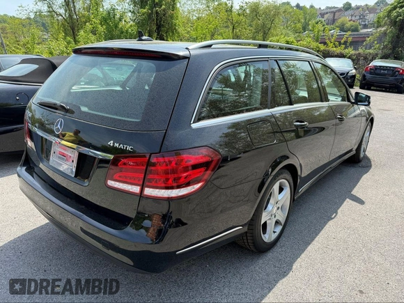 2014 Mercedes-Benz E 350 Luxury with VIN WDDHH8JB8EA906141, listed as a IAAI auction lot 42203573 with 162,643 mi miles and . Bid and sale history available at DreamBid. Image 4.