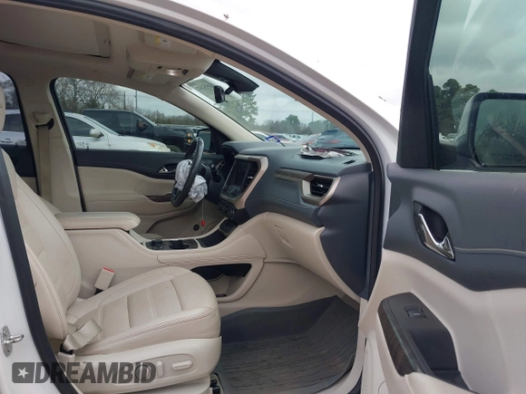 2021 GMC Acadia Denali with VIN 1GKKNPLS1MZ139821, listed as a IAAI auction lot 41455357 with 61,265 mi miles and . Bid and sale history available at carsss.com. Image 5.