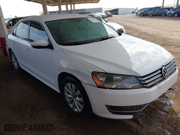 2012 Volkswagen Passat S w/Appearance with VIN 1VWAP7A35CC084706, listed as a IAAI auction lot 41927364 with 245,100 mi miles. Bid and sale history available at carsss.com. Image 1.