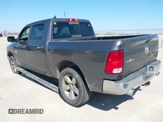 2016 Ram 1500 Lone Star z VIN 1C6RR7LT9GS223087, wystawiony jako IAAI lot #41869097 z przebiegiem 123 612 mil mil oraz . Historia ofert i sprzedaży dostępna na DreamBid. Obrazek 3.