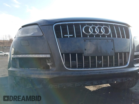 2013 Audi Q7 3.0L TDI Premium Plus with VIN WA1LMAFE8DD004221, listed as a IAAI auction lot 41678528 with 159,485 mi miles. Bid and sale history available at carsss.com. Image 6.