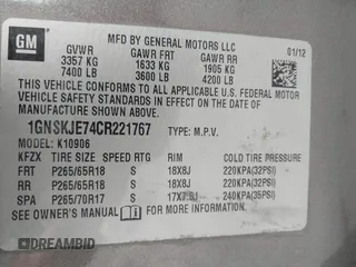 2012 Chevrolet Suburban LT z VIN 1GNSKJE74CR221767, wystawiony jako IAAI lot #42340815 z przebiegiem 219 966 mil mil oraz . Historia ofert i sprzedaży dostępna na DreamBid. Obrazek 9.