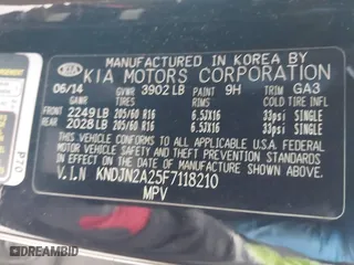 2015 Kia Soul with VIN KNDJN2A25F7118210, listed as a IAAI auction lot 41531992 with 117,759 mi miles. Bid and sale history available at carsss.com. Image 9.