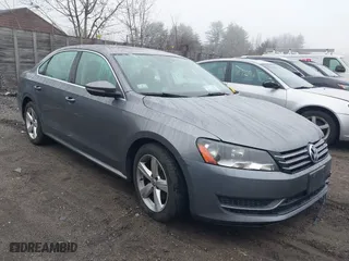 2012 Volkswagen Passat SE with VIN 1VWBP7A37CC011521, listed as a IAAI auction lot 41876767 with 125,543 mi miles. Bid and sale history available at carsss.com. Image 1.