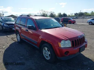 2006 Jeep Grand Cherokee Laredo with VIN 1J4GR48KX6C128491, listed as a IAAI auction lot 41949301 with 183,791 mi miles. Bid and sale history available at carsss.com. Image 1.