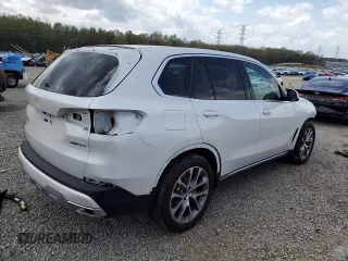 2025 BMW X5 xDrive40i with VIN 5UX23EU00S9W31898, listed as a Copart auction lot 51177025 with 11,483 mi miles and Clean Title. Bid and sale history available at carsss.com. Image 3.