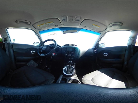 2016 Kia Soul + z VIN KNDJP3A51G7238839, wystawiony jako IAAI lot #42486612 z przebiegiem 95 262 mil mil oraz . Historia ofert i sprzedaży dostępna na DreamBid. Obrazek 18.