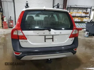 2008 Volvo XC70 z VIN YV4BZ982981031744, wystawiony jako Copart lot #55879525 z przebiegiem 207 436 mil mil oraz Szkoda całkowita • Salvage title. Historia ofert i sprzedaży dostępna na DreamBid. Obrazek 6.