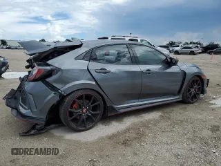 2018 Honda Civic Type R Touring z VIN SHHFK8G73JU203326, wystawiony jako Copart lot #69673394 z przebiegiem 80 339 mil mil oraz Nie do naprawy • Non repairable. Historia ofert i sprzedaży dostępna na DreamBid. Obrazek 3.
