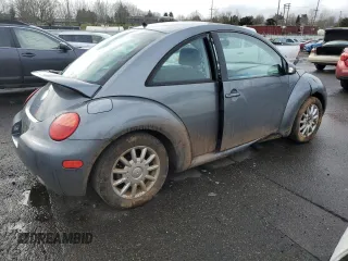 2004 Volkswagen New Beetle Coupe GLS with VIN 3VWCK31C94M407073, listed as a Copart auction lot 44020205 with 120,910 mi miles and Salvage Title. Bid and sale history available at carsss.com. Image 3.