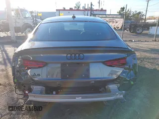 2024 Audi A5 Sportback S line Premium Plus z VIN WAUFACF53RA072231, wystawiony jako IAAI lot #41291343 z przebiegiem 2 089 mil mil oraz . Historia ofert i sprzedaży dostępna na DreamBid. Obrazek 17.