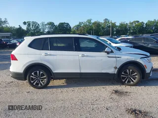 2022 Volkswagen Tiguan S z VIN 3VV1B7AX0NM126321, wystawiony jako IAAI lot #41939646 z przebiegiem 62 309 mil mil oraz . Historia ofert i sprzedaży dostępna na DreamBid. Obrazek 13.
