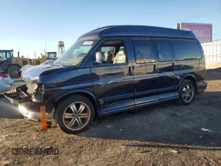 2005 GMC Savana Cargo Van YF7 Upfitter with VIN 1GDFH15T751187326, listed as a Copart auction lot 81948094 with 198,473 mi miles and Salvage Title. Bid and sale history available at carsss.com. Image 1.