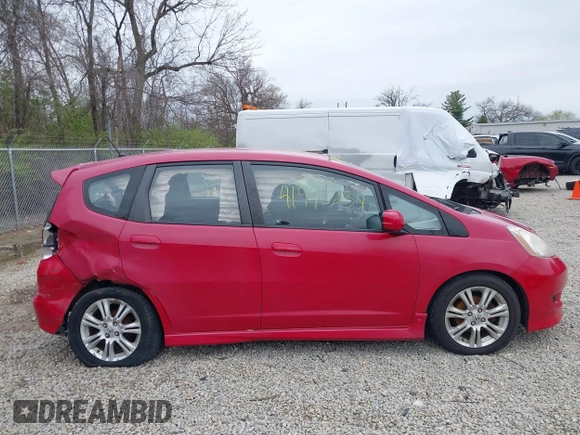 2009 Honda Fit Sport with VIN JHMGE88439S047061, listed as a IAAI auction lot 41993224 with 115,945 mi miles. Bid and sale history available at carsss.com. Image 13.