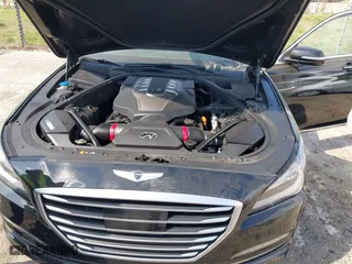 2015 Hyundai Genesis 5.0L with VIN KMHGN4JF0FU081945, listed as a IAAI auction lot 41547186 with 134,956 mi miles. Bid and sale history available at carsss.com. Image 10.