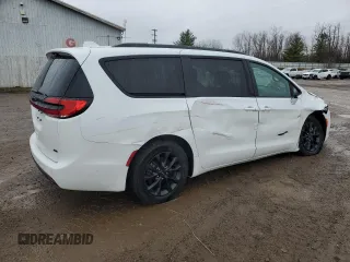2021 Chrysler Pacifica Touring L with VIN 2C4RC3BG3MR525690, listed as a Copart auction lot 83658704 with 51,389 mi miles and Salvage title. Bid and sale history available at DreamBid. Image 3.