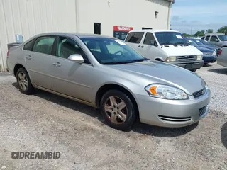 2008 Chevrolet Impala LS z VIN 2G1WB58K681201773, wystawiony jako IAAI lot #42240644 z przebiegiem 235 778 mil mil oraz . Historia ofert i sprzedaży dostępna na DreamBid. Obrazek 1.