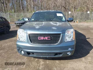 2008 GMC Yukon XL Commercial with VIN 1GKFK16388J186702, listed as a IAAI auction lot 41917631 with 193,305 mi miles. Bid and sale history available at carsss.com. Image 12.