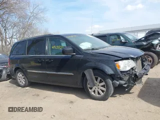 2016 Chrysler Town & Country Touring with VIN 2C4RC1BG3GR296159, listed as a IAAI auction lot 41908925 with 185,039 mi miles. Bid and sale history available at carsss.com. Image 14.