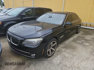 2012 BMW 7 Series 750Li xDrive с VIN WBAKC8C58CC435970, выставлен на аукционе Copart как лот 60091585 с пробегом 129 273 миль миль и Чистый • Clean title. История ставок и продаж доступна на DreamBid. Изображение 2.