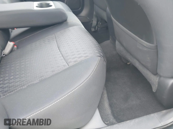 2017 Nissan Altima SL z VIN 1N4AL3AP0HC112371, wystawiony jako IAAI lot #42185520 z przebiegiem 97 781 mil mil oraz . Historia ofert i sprzedaży dostępna na DreamBid. Obrazek 8.