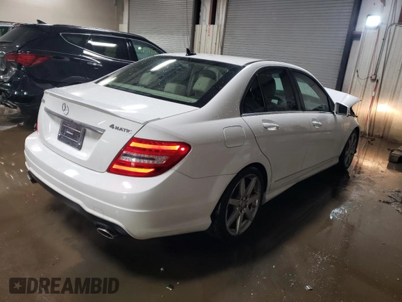 2014 Mercedes-Benz C 300 Sport with VIN WDDGF8AB1EA946000, listed as a Copart auction lot 48055805 with 81,071 mi miles and Salvage Title. Bid and sale history available at DreamBid. Image 3.