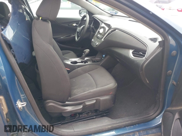 2025 Chevrolet Malibu LT with VIN 1G1ZD5ST2SF146165, listed as a IAAI auction lot 42204325 with 14,404 mi miles and . Bid and sale history available at DreamBid. Image 5.