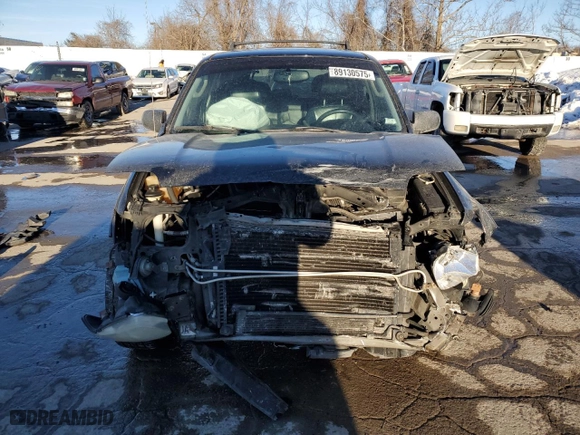 2004 Ford Escape Limited with VIN 1FMCU04184KA70257, listed as a Copart auction lot 89130575 with 186,430 mi miles and Salvage Title. Bid and sale history available at carsss.com. Image 5.