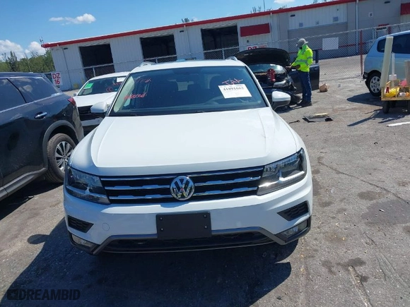 2018 Volkswagen Tiguan SEL with VIN 3VV2B7AX2JM007118, listed as a IAAI auction lot 41891662 with 34,889 mi miles. Bid and sale history available at carsss.com. Image 13.
