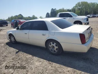 2003 Cadillac DeVille z VIN 1G6KD54Y93U258835, wystawiony jako Copart lot #52595785 z przebiegiem 215 289 mil mil oraz Szkody całkowita. Historia ofert i sprzedaży dostępna na DreamBid. Obrazek 2.