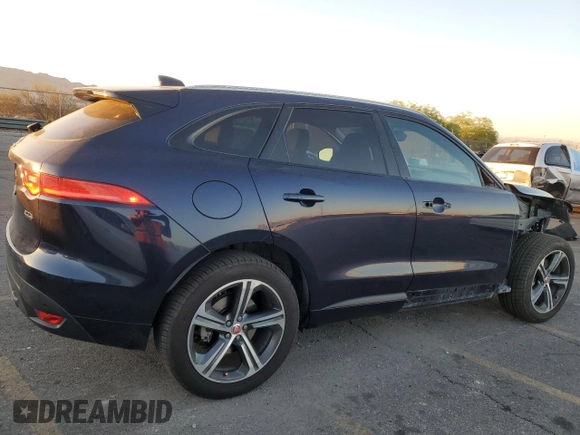 2018 Jaguar F-Pace 30t R-Sport z VIN SADCL2GX2JA287862, wystawiony jako Copart lot #75935764 z przebiegiem 54 025 mil mil oraz Szkoda całkowita • Salvage title. Historia ofert i sprzedaży dostępna na DreamBid. Obrazek 3.