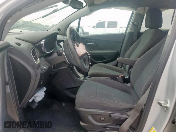 2020 Chevrolet Trax LS with VIN 3GNCJKSB0LL117242, listed as a Copart auction lot 59346525 with 106,347 mi miles and Salvage title. Bid and sale history available at DreamBid. Image 7.