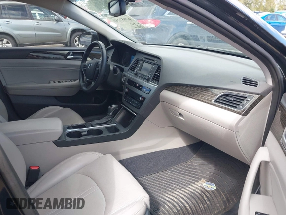 2015 Hyundai Sonata Limited with VIN 5NPE34AF3FH016440, listed as a IAAI auction lot 42057243 with 113,324 mi miles and . Bid and sale history available at carsss.com. Image 5.