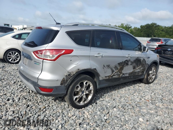 2015 Ford Escape Titanium z VIN 1FMCU0J97FUA14845, wystawiony jako Copart lot #58911445 z przebiegiem 110 437 mil mil oraz Szkoda całkowita • Salvage title. Historia ofert i sprzedaży dostępna na DreamBid. Obrazek 3.