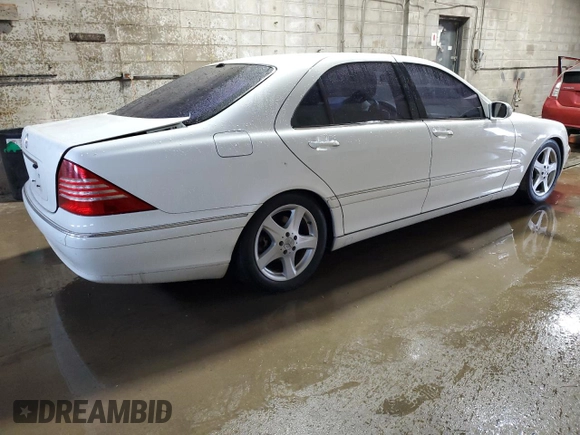 2006 Mercedes-Benz S 500 with VIN WDBNG75J56A482249, listed as a Copart auction lot 71941524 with 183,904 mi miles and Clean Title. Bid and sale history available at carsss.com. Image 3.